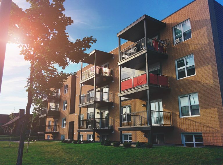 The Top 5 Reasons You Should Invest in Multifamily Housing in 2022